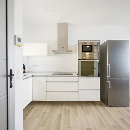 Beyond Amadores 12 *